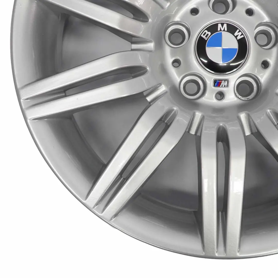 Cerchio Anteriore In Lega 19" 8,5J ET:18 M Doppie Razze 172 per BMW E60 E61 con numero di parte 8036948 BMW E60 E61 Cerchio Anteriore In Lega 19" 8,5J ET:18 M Doppie Razze 172 - SKU 8036948 - Numero di parte 8036948