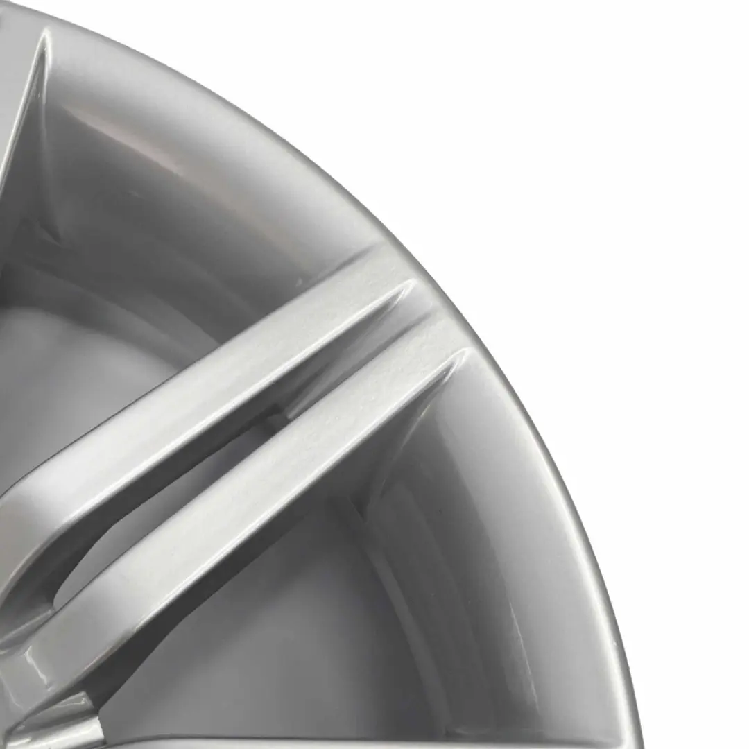 Llanta De Aleacion Delantera 19" 8,5J ET:18 M Doble Radio 172 para BMW E60 E61 con número de pieza 8036948 BMW E60 E61 Llanta De Aleacion Delantera 19" 8,5J ET:18 M Doble Radio 172 - SKU 8036948 - Número de pieza 8036948