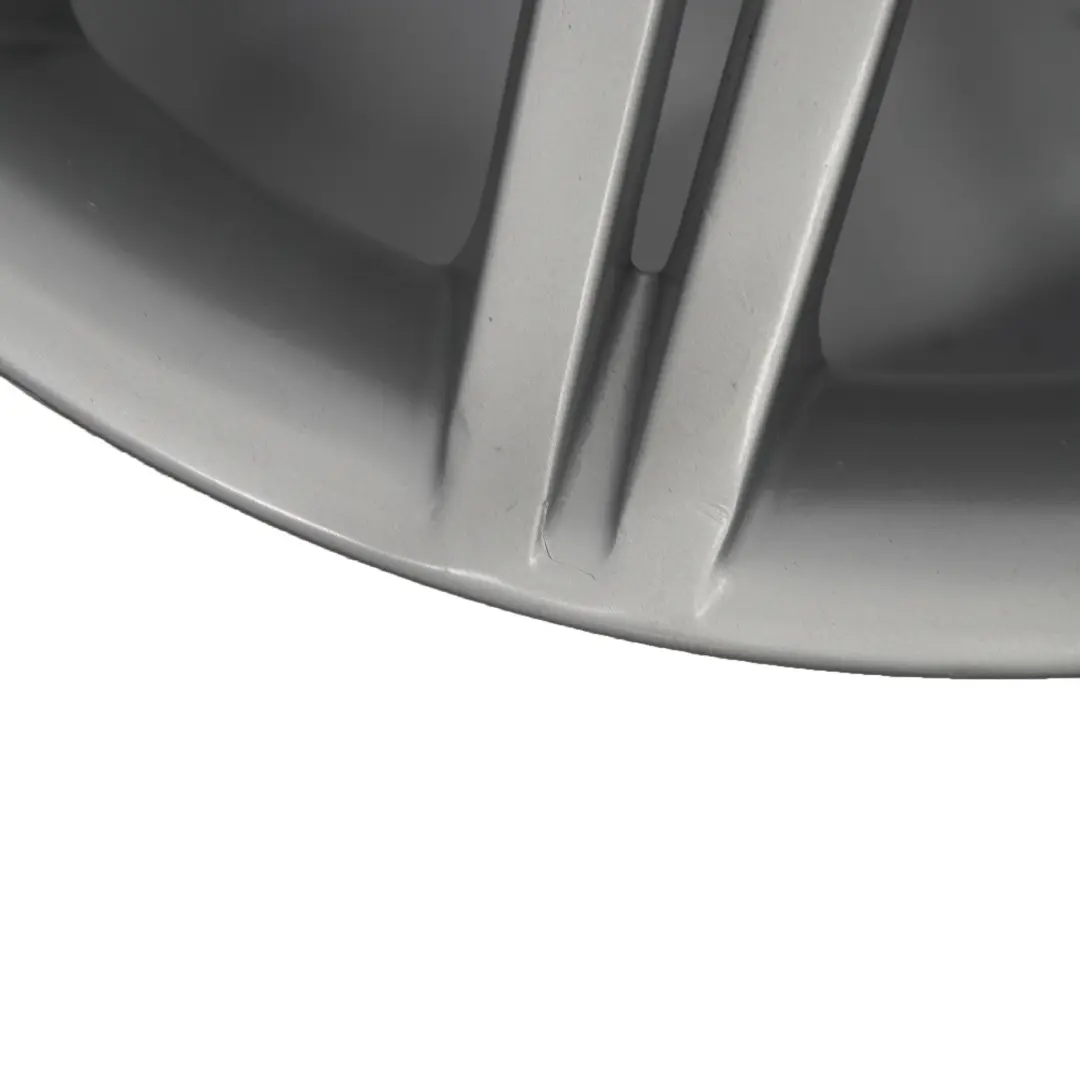 Felga aluminiowa 19" 9,5J do BMW E60 E61 o numerze 8036949 BMW E60 E61 Felga aluminiowa 19" 9,5J - SKU 8036949-4 - Numer Części 8036949