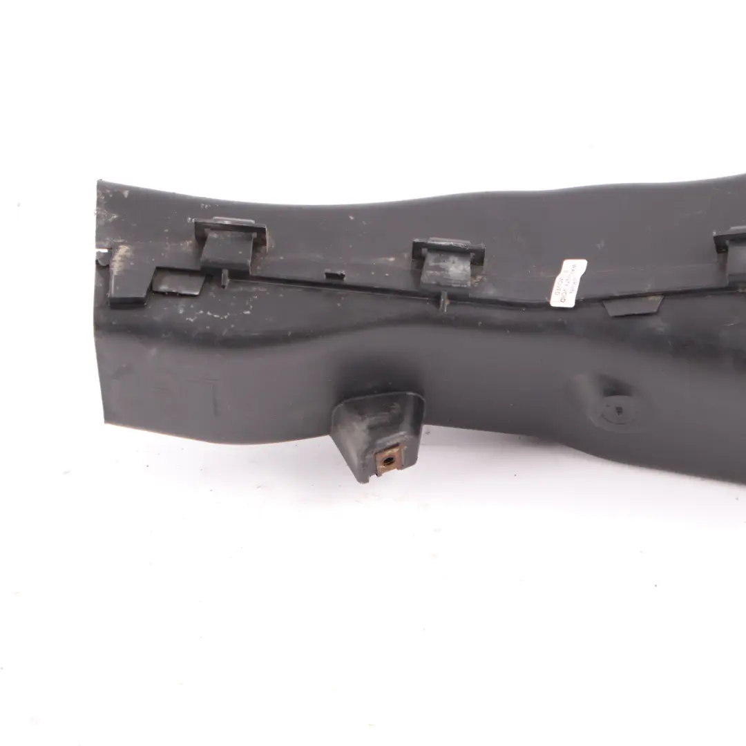 Canale Condotto Aria Anteriore Sinistro Tubo Freno 7200797 per BMW F10 F11 F12 con numero di parte 8037139 BMW F10 F11 F12 Canale Condotto Aria Anteriore Sinistro Tubo Freno 7200797 - SKU 8037139 - Numero di parte 8037139