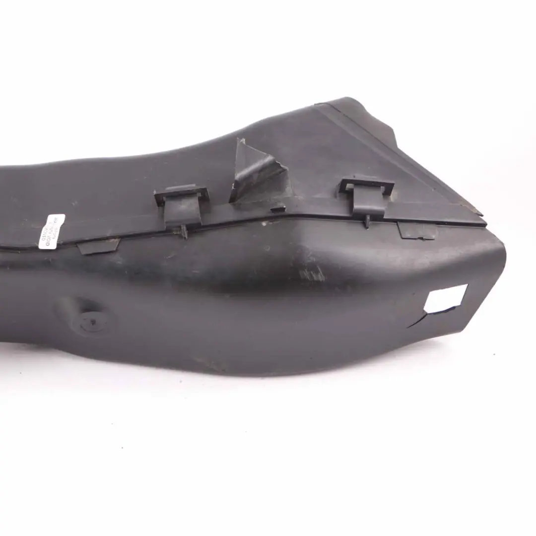 Canale Condotto Aria Anteriore Sinistro Tubo Freno 7200797 per BMW F10 F11 F12 con numero di parte 8037139 BMW F10 F11 F12 Canale Condotto Aria Anteriore Sinistro Tubo Freno 7200797 - SKU 8037139 - Numero di parte 8037139