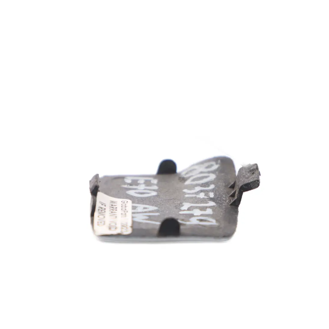 Gancho Remolque Ojo Flap Trasera Izquierda Alpinweiss Blanco 300 para BMW E70 M Sport con número de pieza 8037279 BMW E70 M Sport Gancho Remolque Ojo Flap Trasera Izquierda Alpinweiss Blanco 300 - SKU 8037279-AW - Número de pieza 8037279