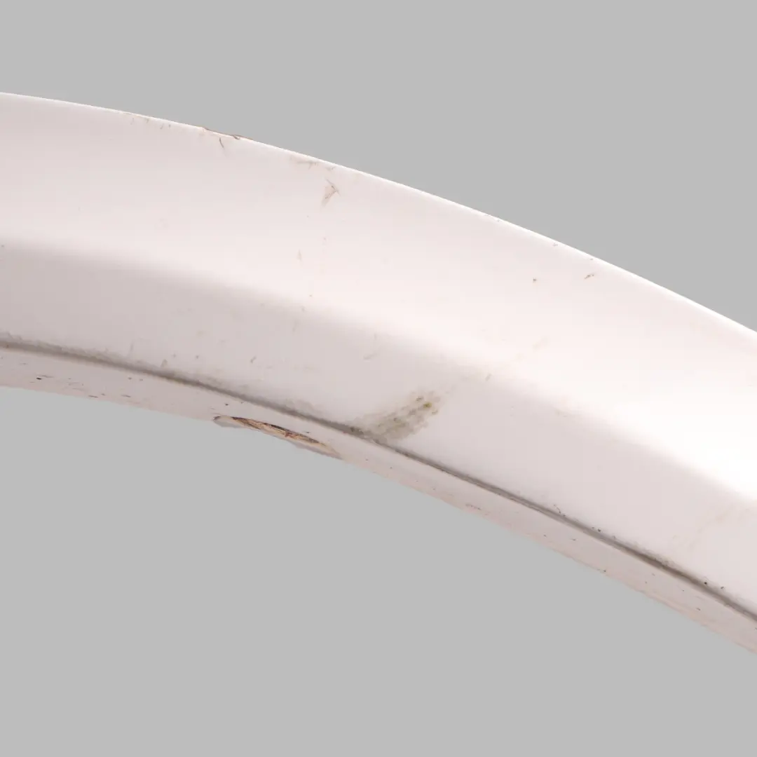 Arch Trim BMW X5 E70 M Sport Front Right O/S Cover Panel Alpinweiss - 300 to Wheel with Part number 8037292 Wheel Arch Trim BMW X5 E70 M Sport Front Right O/S Cover Panel Alpinweiss - 300 - SKU 8037292-AW - Part number 8037292