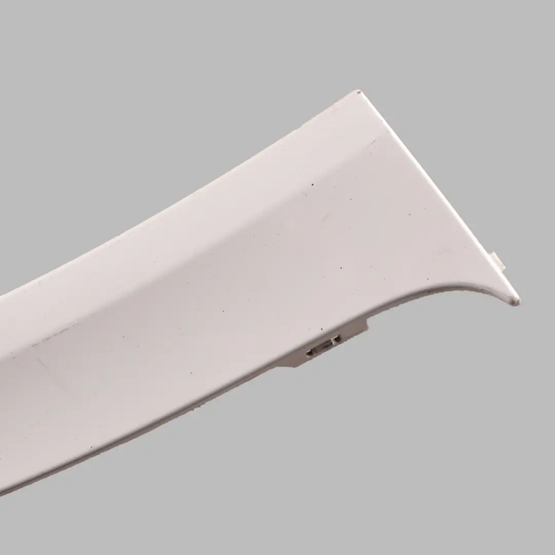 Panel Tapa Delantera Derecha Alpinweiss - 300 para BMW X5 E70 M Sport con número de pieza 8037292 BMW X5 E70 M Sport Panel Tapa Delantera Derecha Alpinweiss - 300 - SKU 8037292-AW - Número de pieza 8037292