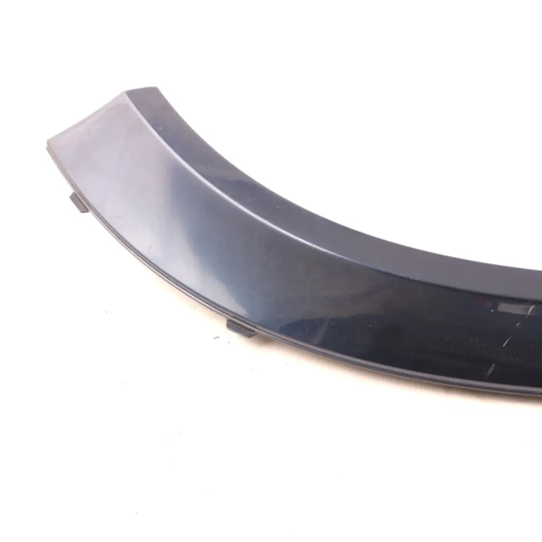 Cubre Paso Rueda Trasero Izquierdo Blu - A76 para BMW X5 E70 M Sport con número de pieza 8037293 BMW X5 E70 M Sport Cubre Paso Rueda Trasero Izquierdo Blu - A76 - SKU 8037293-DSB - Número de pieza 8037293