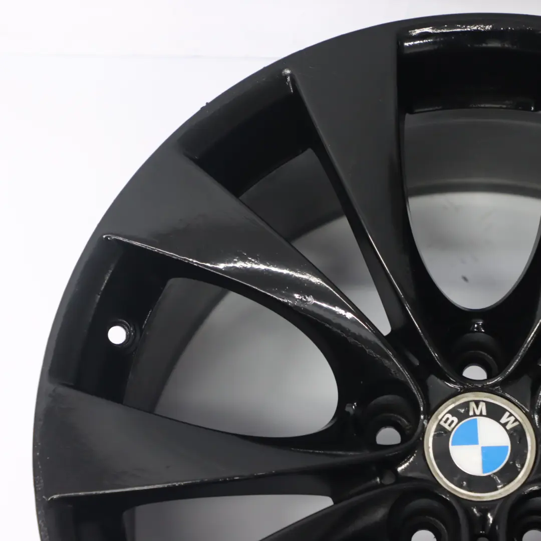 Cerchio posteriore nero in lega 20" M V-spoke 227 ET:35 11J per BMW X5 E70 con numero di parte 8037350 BMW X5 E70 Cerchio posteriore nero in lega 20" M V-spoke 227 ET:35 11J - SKU 8037350-2 - Numero di parte 8037350