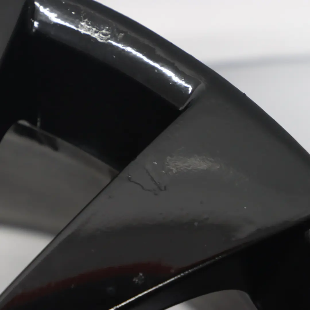 Cerchio posteriore nero in lega 20" M V-spoke 227 ET:35 11J per BMW X5 E70 con numero di parte 8037350 BMW X5 E70 Cerchio posteriore nero in lega 20" M V-spoke 227 ET:35 11J - SKU 8037350-2 - Numero di parte 8037350