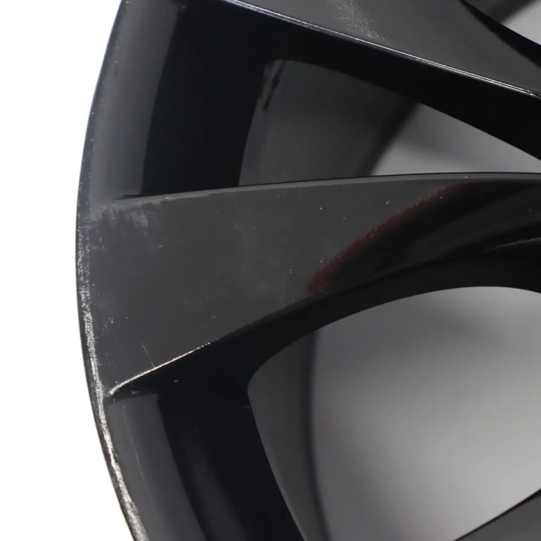 Cerchio posteriore nero in lega 20" M V-spoke 227 ET:35 11J per BMW X5 E70 con numero di parte 8037350 BMW X5 E70 Cerchio posteriore nero in lega 20" M V-spoke 227 ET:35 11J - SKU 8037350-3 - Numero di parte 8037350