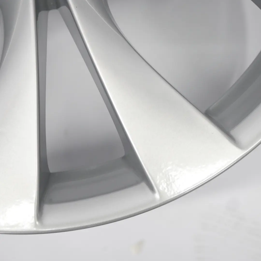 Silber Hinten Alu Felge Alufelge M V-Speiche 2 ET:35 11J für BMW X5 er E70 mit Teilenummer 8037350 BMW X5 er E70 Silber Hinten Alu Felge Alufelge M V-Speiche 2 ET:35 11J - SKU 8037350 - Teilenummer 8037350