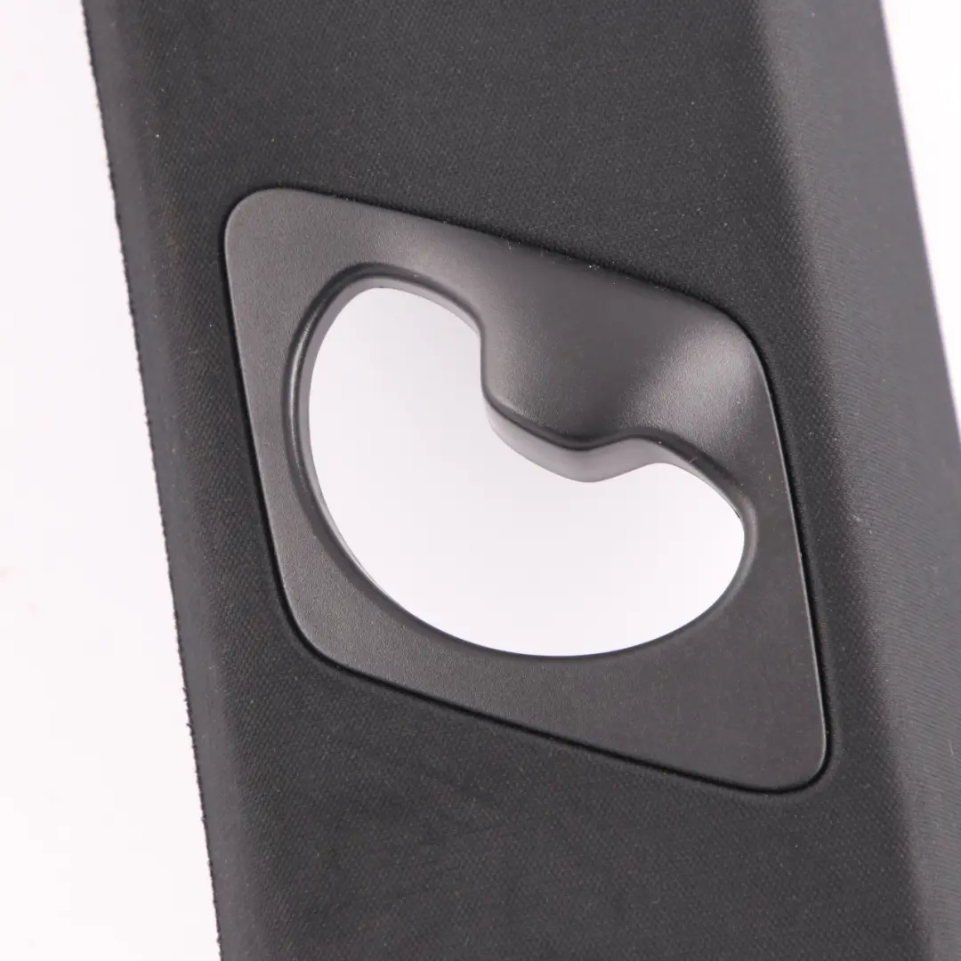 Tapa Columna C Panel Trasero Derecho Negro 6981710 para BMW X5 E70 con número de pieza 8037366 BMW X5 E70 Tapa Columna C Panel Trasero Derecho Negro 6981710 - SKU 8037366-1 - Número de pieza 8037366