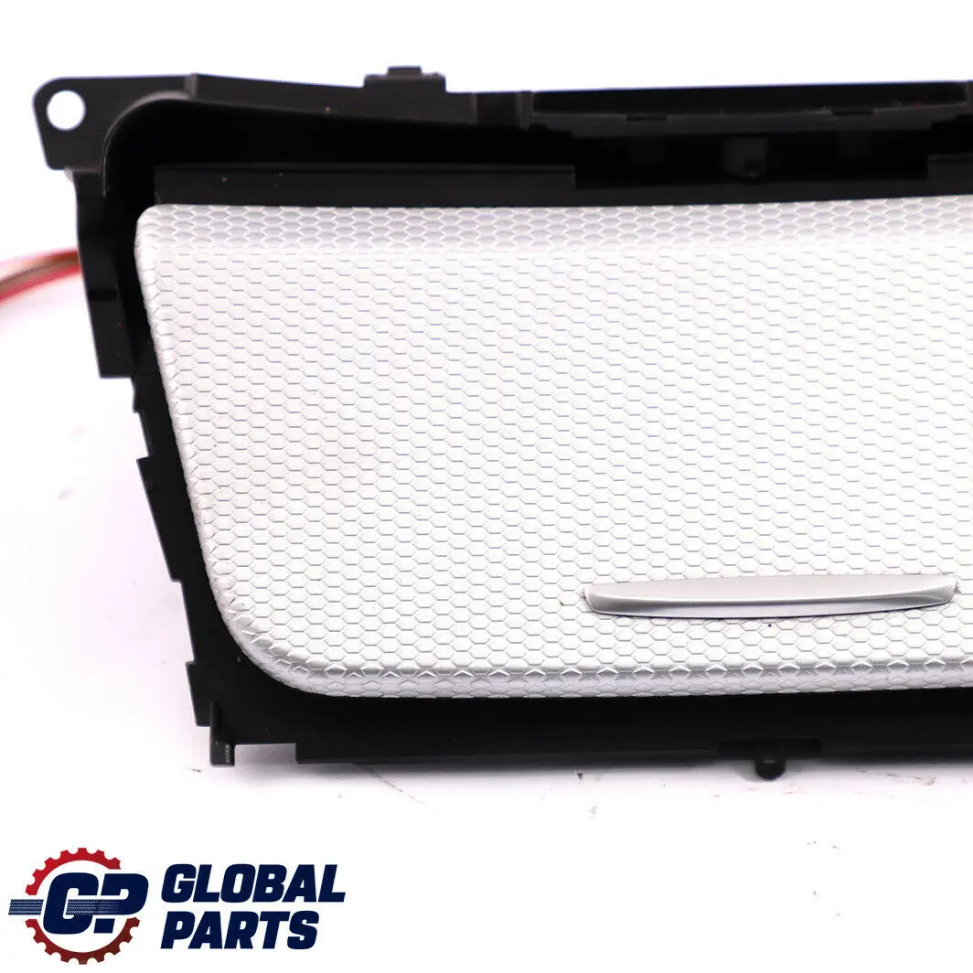 BMW E81 E82 E87 LCI Posacenere IN AlluMini o Alu Ghiaccio Argento - SKU 8037469-1 - Numero di parte 8037469