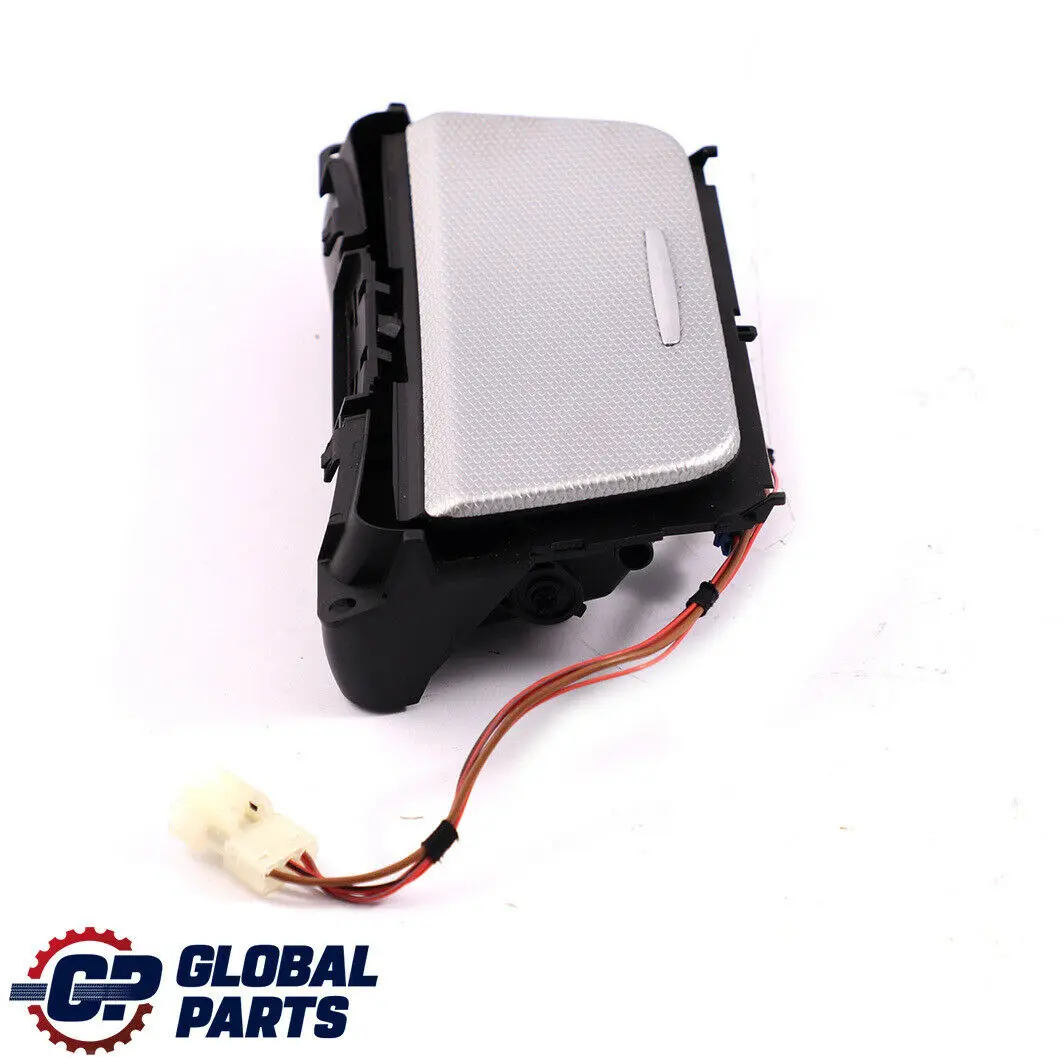 Embellecedor cenicero aluminio frontal Glacier Silber para BMW E81 E82 E87 LCI con número de pieza 8037469 BMW E81 E82 E87 LCI Embellecedor cenicero aluminio frontal Glacier Silber - SKU 8037469-1 - Número de pieza 8037469