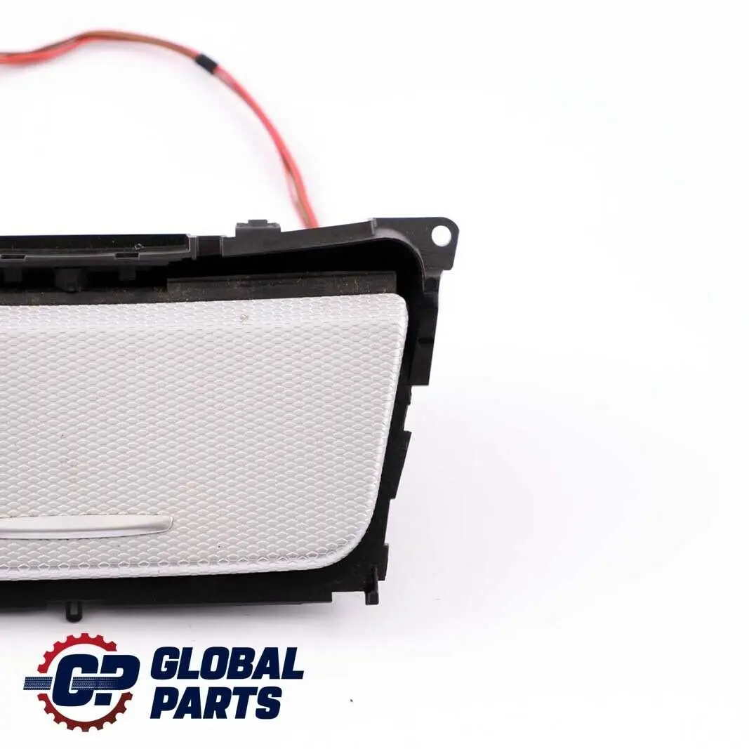 Aluminio Cenicero Cenicero Cubierta Delantera Glacier Silber para BMW E81 E87 LCI con número de pieza 8037469 BMW E81 E87 LCI Aluminio Cenicero Cenicero Cubierta Delantera Glacier Silber - SKU 8037469-2 - Número de pieza 8037469