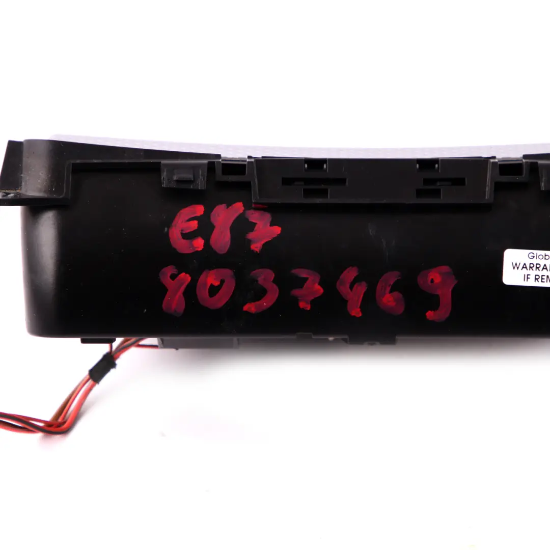 Ascher Aschenbecher Vorne Glacier Silber für BMW 1 er E81 E82 E87 LCI mit Teilenummer 8037469 BMW 1 er E81 E82 E87 LCI Ascher Aschenbecher Vorne Glacier Silber - SKU 8037469 - Teilenummer 8037469