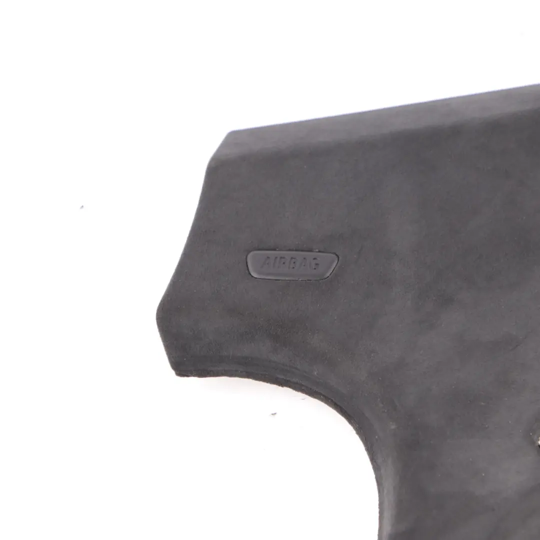 Rivestimento Montante C Pannello Colonna Sinistro Lato Alcantara 9116358 per BMW F10 con numero di parte 8038125 BMW F10 Rivestimento Montante C Pannello Colonna Sinistro Lato Alcantara 9116358 - SKU 8038125 - Numero di parte 8038125