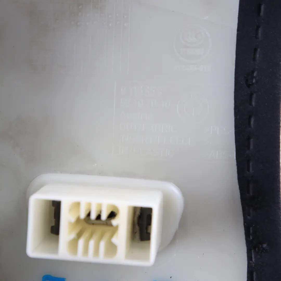 C-Pillar Cubierta Recorte Columna Panel Izquierdo Alcantara 9116358 para BMW F10 con número de pieza 8038125 BMW F10 C-Pillar Cubierta Recorte Columna Panel Izquierdo Alcantara 9116358 - SKU 8038125 - Número de pieza 8038125