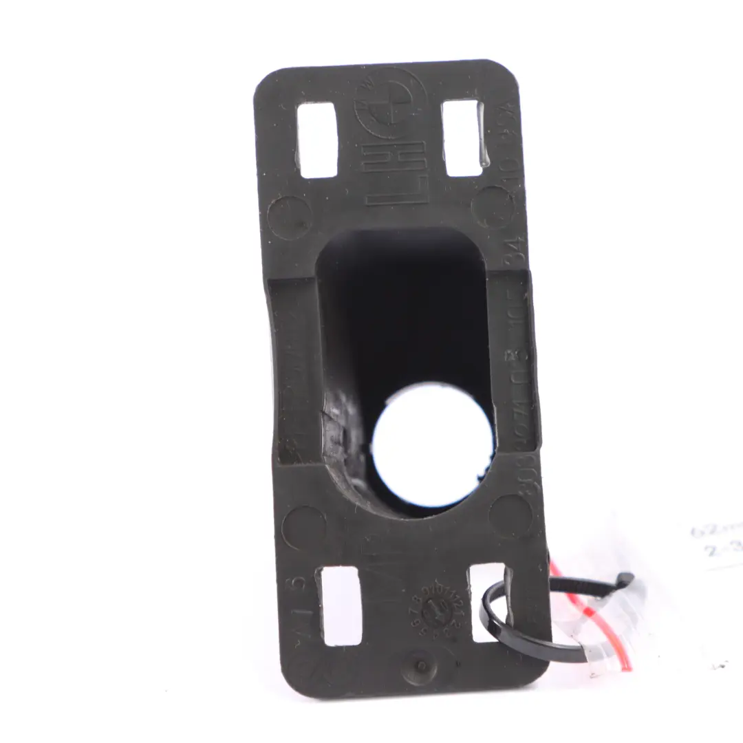 PDC Sensorhalterung BMW E70 Frontstoßstange Parksensorhalterung Links für mit Teilenummer 8038271 PDC Sensorhalterung BMW E70 Frontstoßstange Parksensorhalterung Links - SKU 8038271 - Teilenummer 8038271