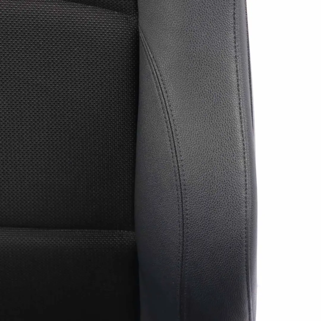Asiento Deportivo Delantero Izquierdo Imitacion Cuero Negro para BMW E81 M con número de pieza 8039667 BMW E81 M Asiento Deportivo Delantero Izquierdo Imitacion Cuero Negro - SKU 8039667-2 - Número de pieza 8039667