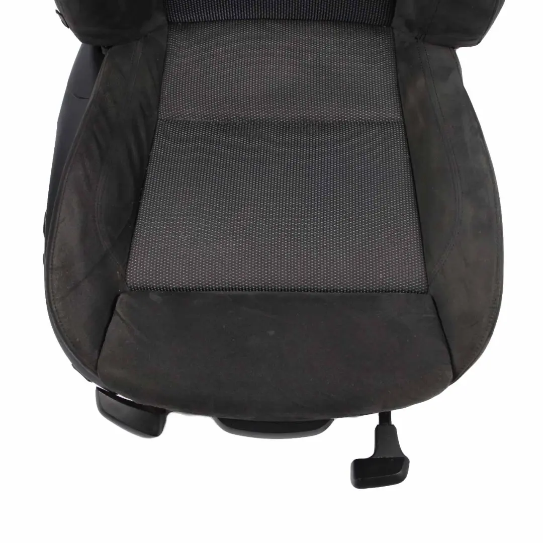 Fotel Prawy Przód Sport Materiał Alcantara do BMW E92 o numerze 8039752 BMW E92 Fotel Prawy Przód Sport Materiał Alcantara - SKU 8039752-2 - Numer Części 8039752