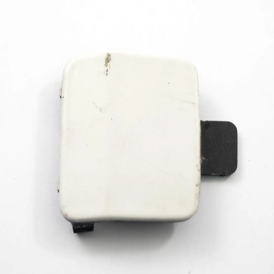 BMW E90 M Sport Gancio traino Copertura paraurti posteriore Alpinweiss 3 - 300 - SKU 8041134-AW - Numero di parte 8041134