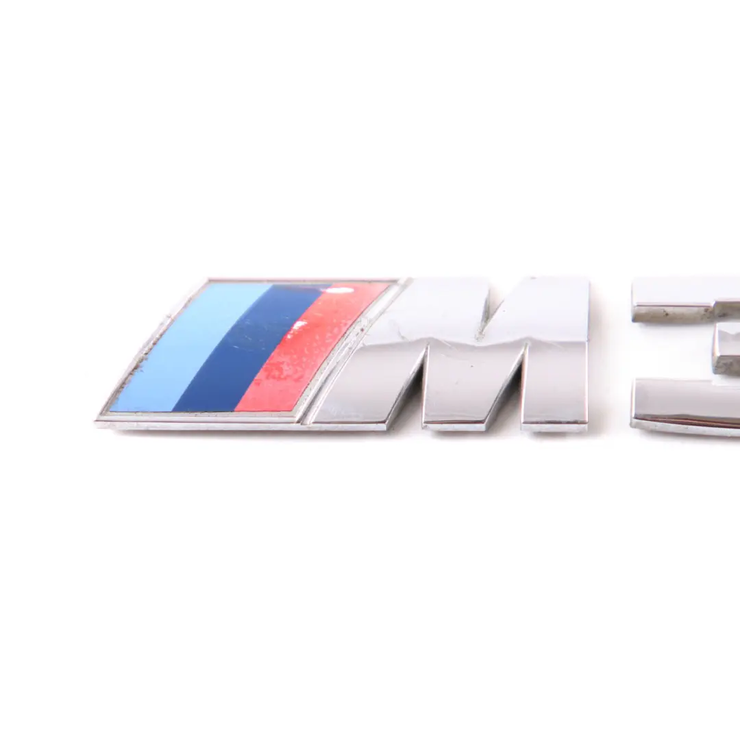  Emblemat napis znaczek 318i tylny tył BMW e90 e90N - SKU 8041901 - Numer Części 8041901