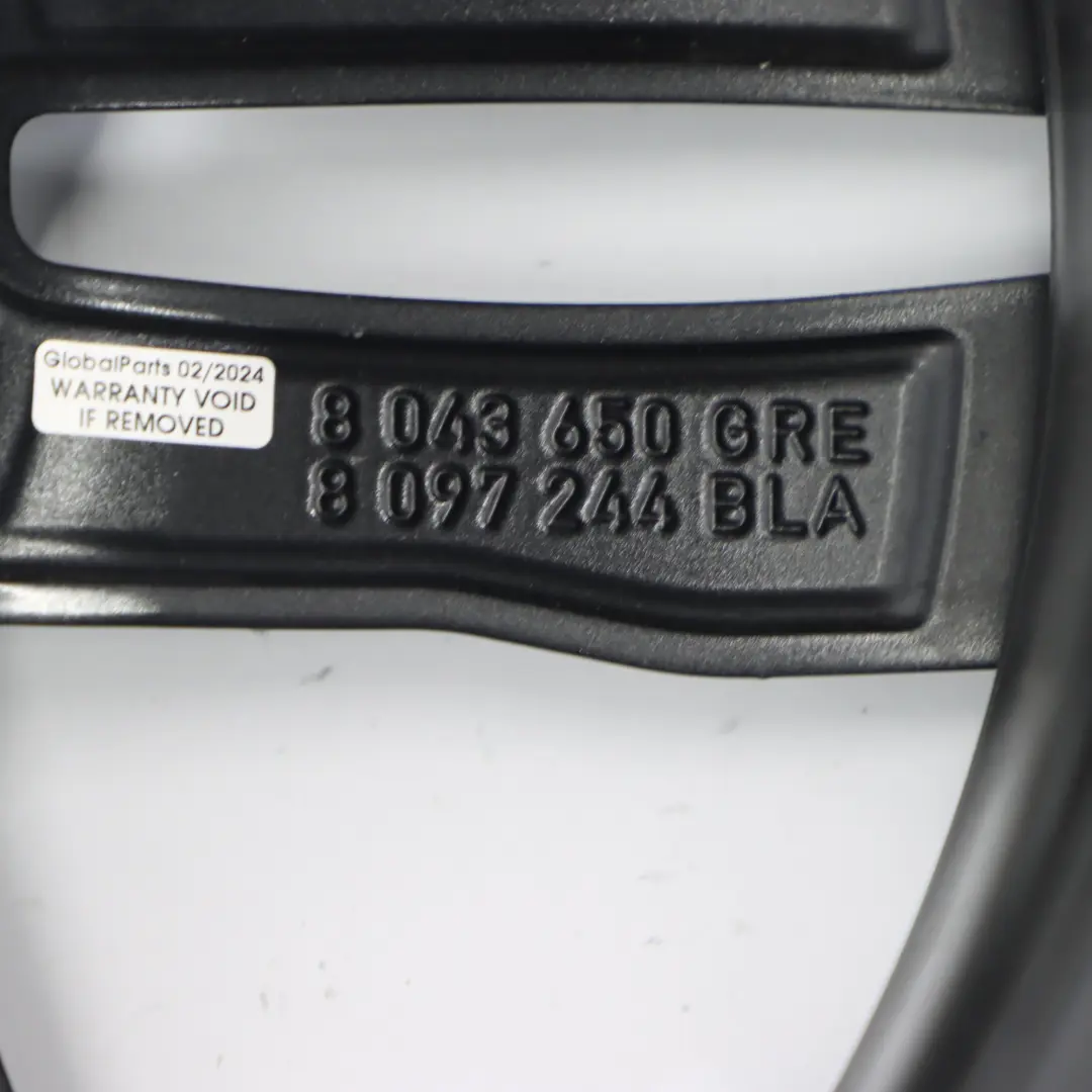 Cerchio anteriore lega 19" 8J ET:36 M Doppie razze 704 per BMW F30 F31 F32 con numero di parte 8043650 BMW F30 F31 F32 Cerchio anteriore lega 19" 8J ET:36 M Doppie razze 704 - SKU 8043650-1 - Numero di parte 8043650