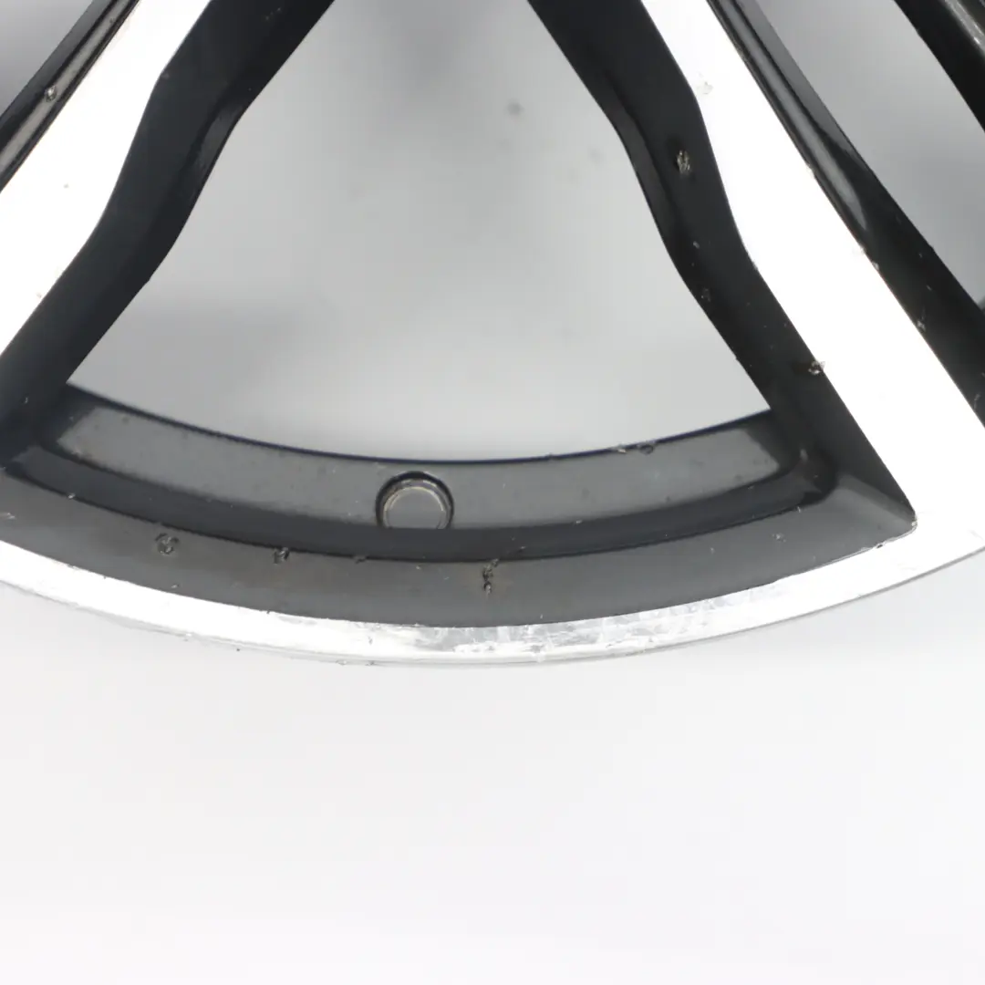 Cerchio anteriore lega 19" 8J ET:36 M Doppie razze 704 per BMW F30 F31 F32 con numero di parte 8043650 BMW F30 F31 F32 Cerchio anteriore lega 19" 8J ET:36 M Doppie razze 704 - SKU 8043650-1 - Numero di parte 8043650