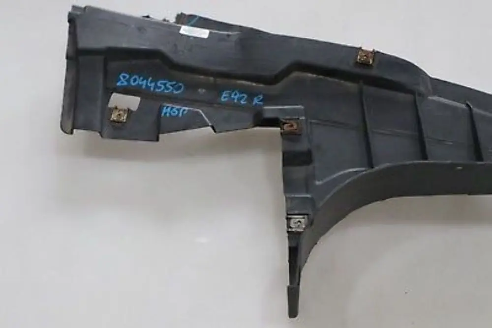 Cache inférieur l'écran anti éclaboussures avant 8044546 pour BMW E92 E93 M Sport à propos du numéro de pièce 8044550 BMW E92 E93 M Sport Cache inférieur l'écran anti éclaboussures avant 8044546 - SKU 8044550 - Numéro de pièce 8044550