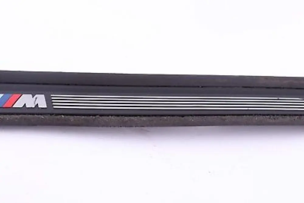 BMW 1 er E81 E82M Blende Einstieg vorne rechts - SKU 8045292 - Teilenummer 8045292