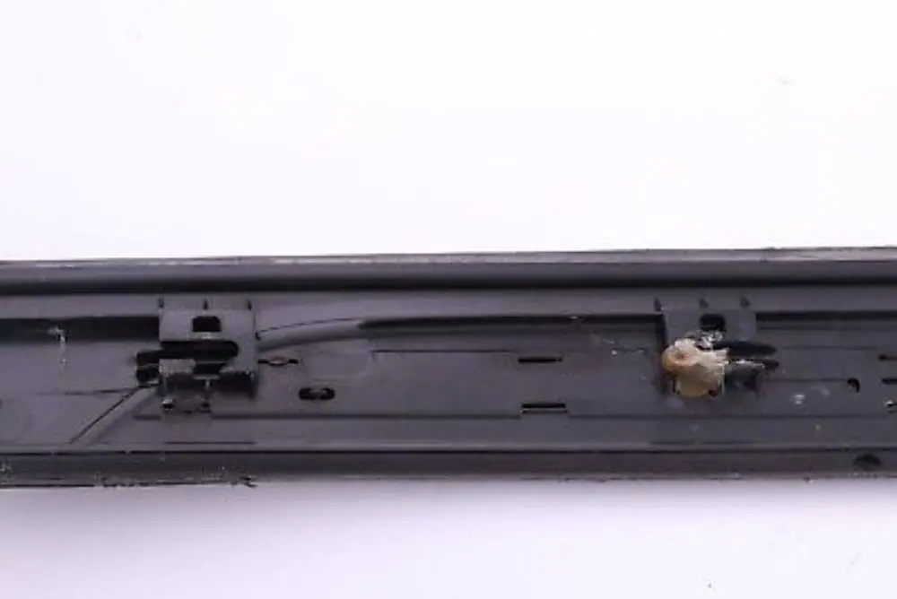 BMW 1 er E81 E82M Blende Einstieg vorne rechts - SKU 8045292 - Teilenummer 8045292