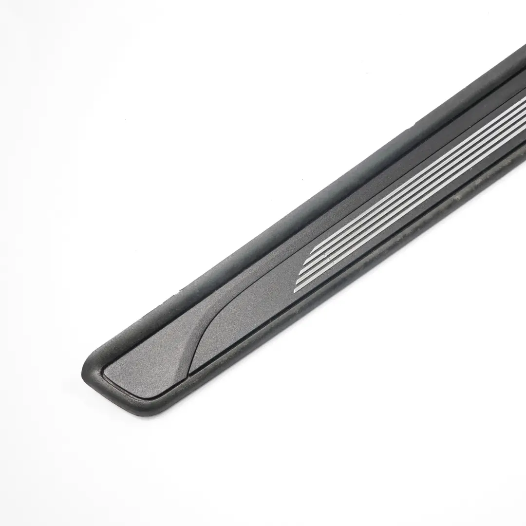 Garniture De Seuil De Porte Avant Gauche pour BMW E88 M Sport à propos du numéro de pièce 8045297 BMW E88 M Sport Garniture De Seuil De Porte Avant Gauche - SKU 8045297 - Numéro de pièce 8045297