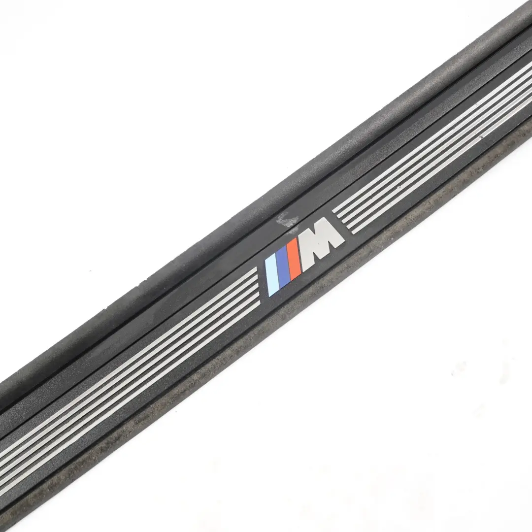 BMW E88 M Sport Strip Recubrimiento Pieza Delantera Derecha Entrada - SKU 8045298 - Número de pieza 8045298