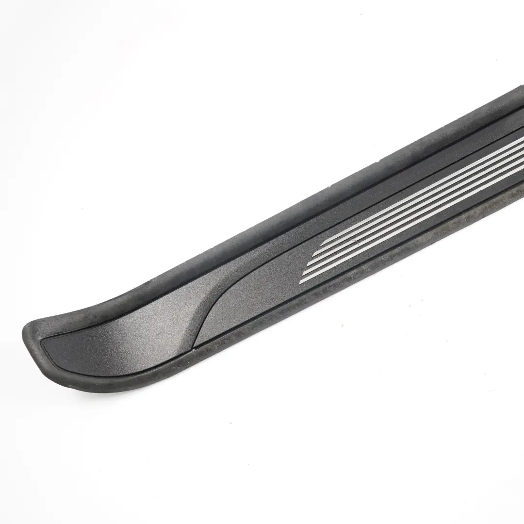 BMW E88 M Sport Strip Recubrimiento Pieza Delantera Derecha Entrada - SKU 8045298 - Número de pieza 8045298
