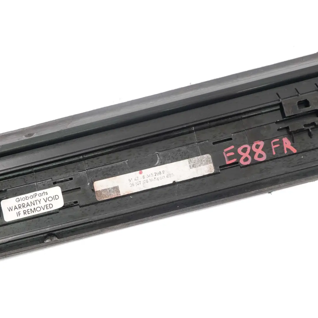 Enjoliveur De Passage De Roue Avant Droit pour BMW E82 M Sport à propos du numéro de pièce 8045298 BMW E82 M Sport Enjoliveur De Passage De Roue Avant Droit - SKU 8045298 - Numéro de pièce 8045298