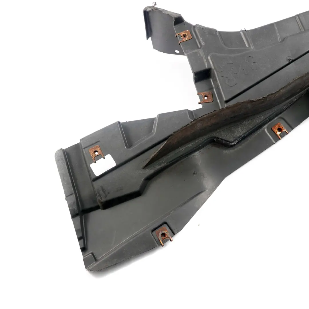  Embellecedor Paso Rueda BMW E92 335i 335d Tapa Inferior Delantera Derecha - SKU 8045400-1 - Número de pieza 8045400