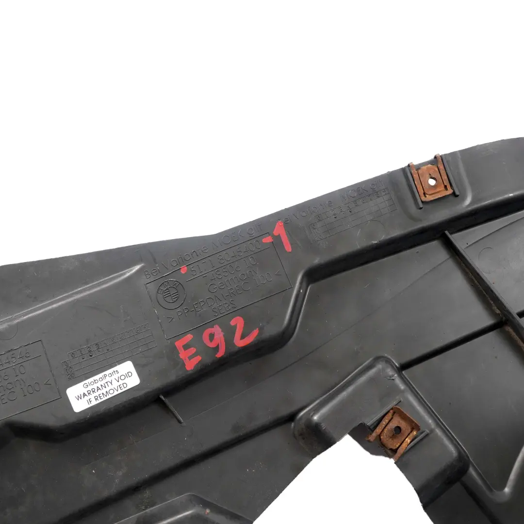 M-Pakiet Osłona Nadkola Prawy Przód do BMW E92 E93 o numerze 8045400 BMW E92 E93 M-Pakiet Osłona Nadkola Prawy Przód - SKU 8045400-1 - Numer Części 8045400