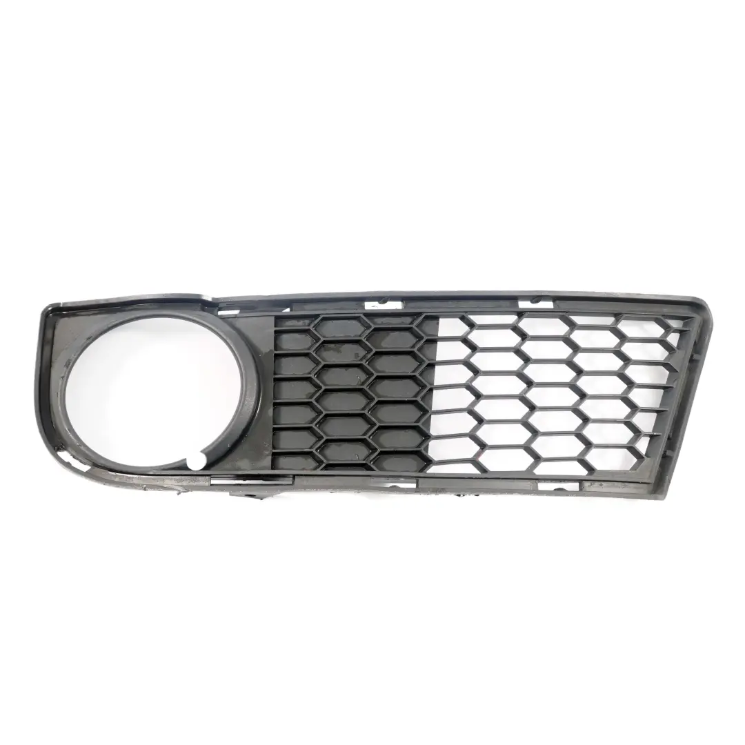 Ventilacion Parachoques Delantero Lateral Exterior Izquierdo para BMW E88 M Sport con número de pieza 8045449 BMW E88 M Sport Ventilacion Parachoques Delantero Lateral Exterior Izquierdo - SKU 8045449-1 - Número de pieza 8045449