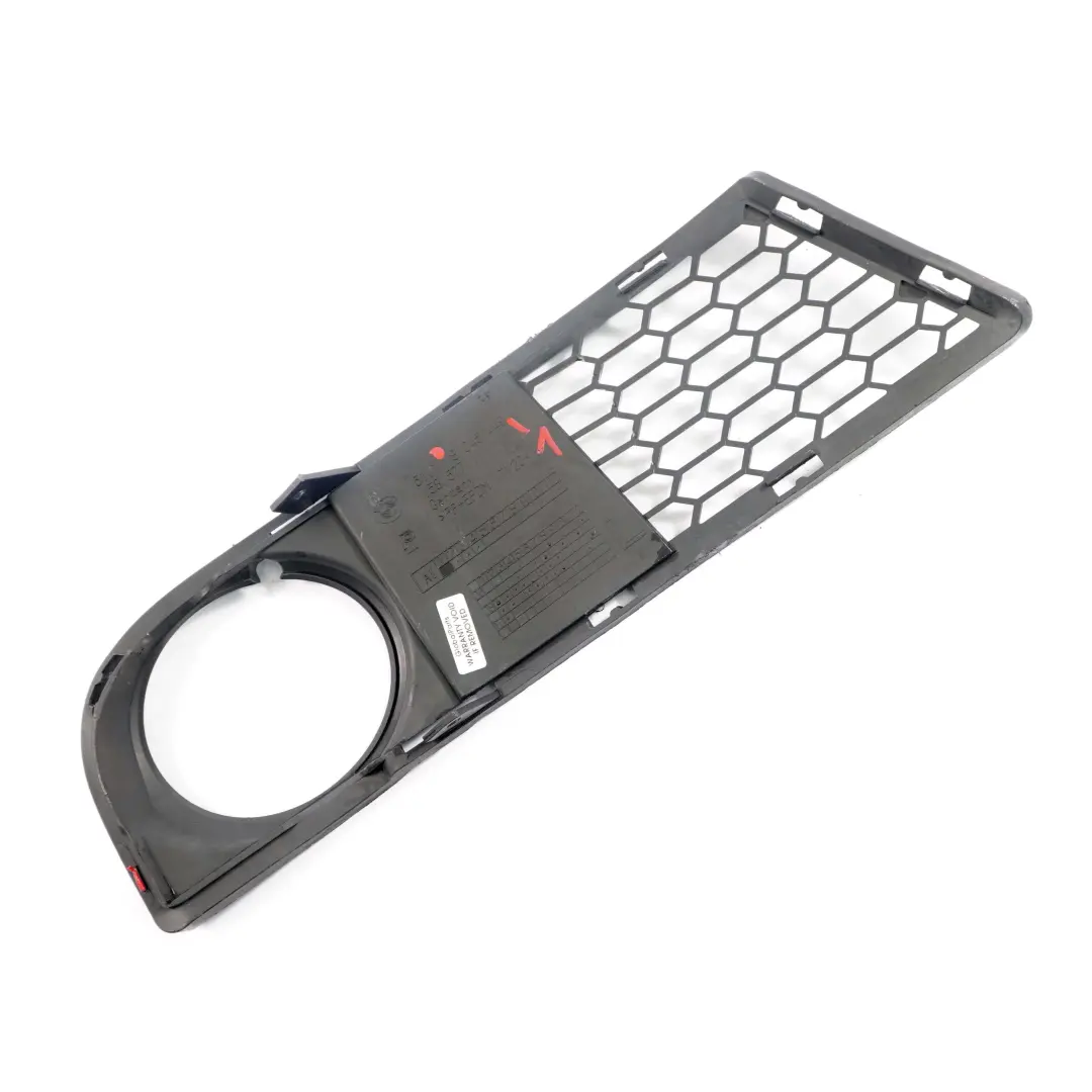 Paket Frontstoßstange Gitter Seitlich Links Vorne für BMW 1 er E82 E88 M mit Teilenummer 8045449 BMW 1 er E82 E88 M Paket Frontstoßstange Gitter Seitlich Links Vorne - SKU 8045449-1 - Teilenummer 8045449