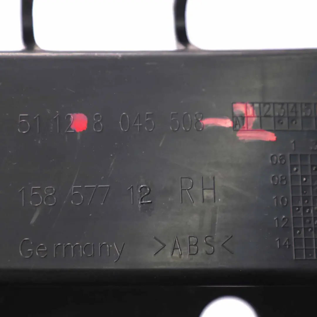 MSport Ślizg Zderzaka Tył Prawy do BMW E82 E88 o numerze 8045508 BMW E82 E88 MSport Ślizg Zderzaka Tył Prawy - SKU 8045508-2 - Numer Części 8045508