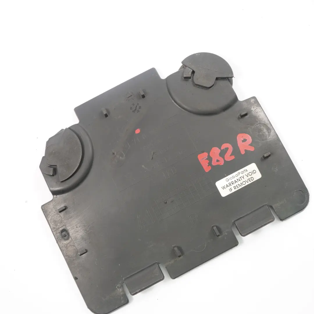 Enjoliveur De Passage De Roue Avant Droit pour BMW E82 E88 E90 M3 à propos du numéro de pièce 8045554 BMW E82 E88 E90 M3 Enjoliveur De Passage De Roue Avant Droit - SKU 8045554 - Numéro de pièce 8045554