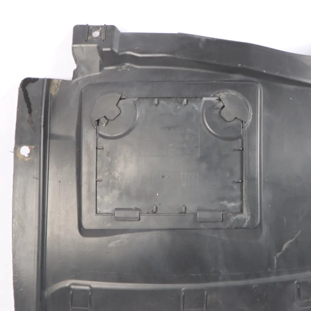 Arch M Sport Bottom Front Right O/S Housing Cover to BMW E82 E88 Wheel with Part number 8045962 BMW E82 E88 Wheel Arch M Sport Bottom Front Right O/S Housing Cover - SKU 8045962-2 - Part number 8045962