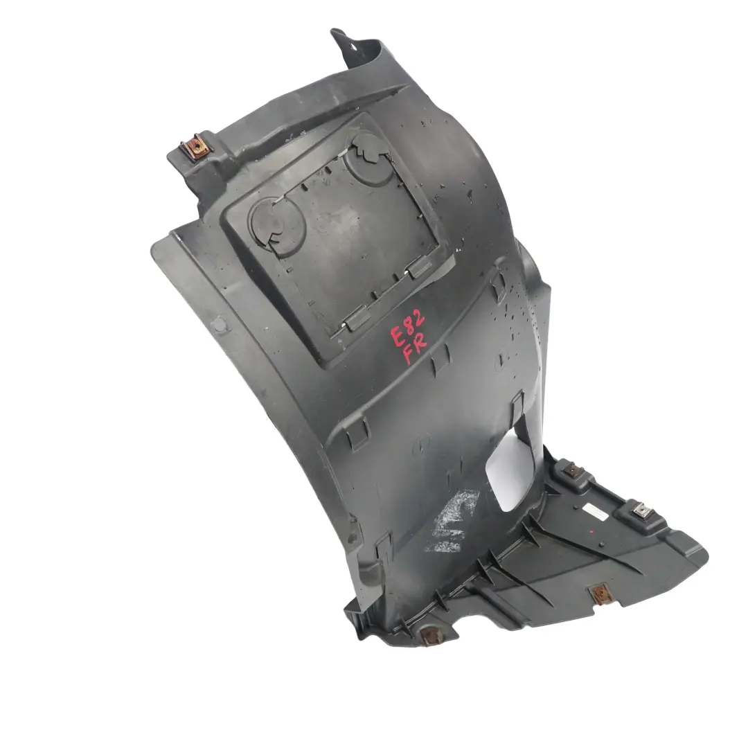 Parte Inferior Delantera Derecha Tapa Paso De Rueda para BMW E82 E88 M Sport con número de pieza 8045962 BMW E82 E88 M Sport Parte Inferior Delantera Derecha Tapa Paso De Rueda - SKU 8045962 - Número de pieza 8045962