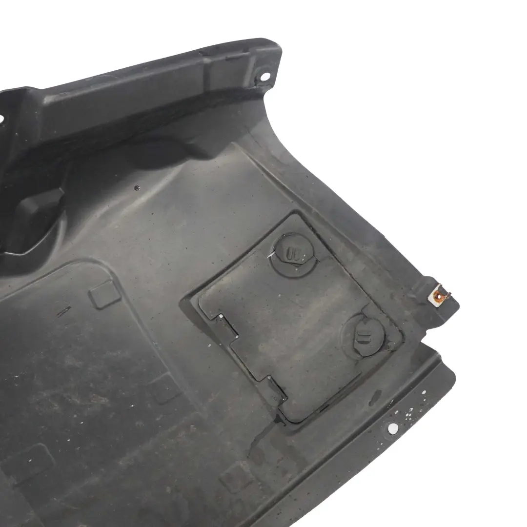 Cache passage de roue inférieur avant droit pour BMW E82 E88 M Sport à propos du numéro de pièce 8045962 BMW E82 E88 M Sport Cache passage de roue inférieur avant droit - SKU 8045962 - Numéro de pièce 8045962