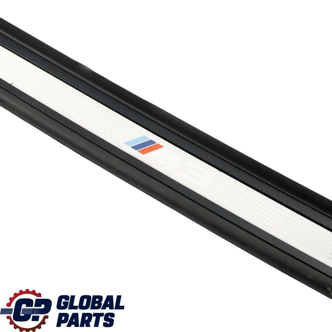 Porta anteriore sinistra Ingresso Striscia copertura 7900751 per BMW E92 E93 M3 con numero di parte 8046475 BMW E92 E93 M3 Porta anteriore sinistra Ingresso Striscia copertura 7900751 - SKU 8046475 - Numero di parte 8046475