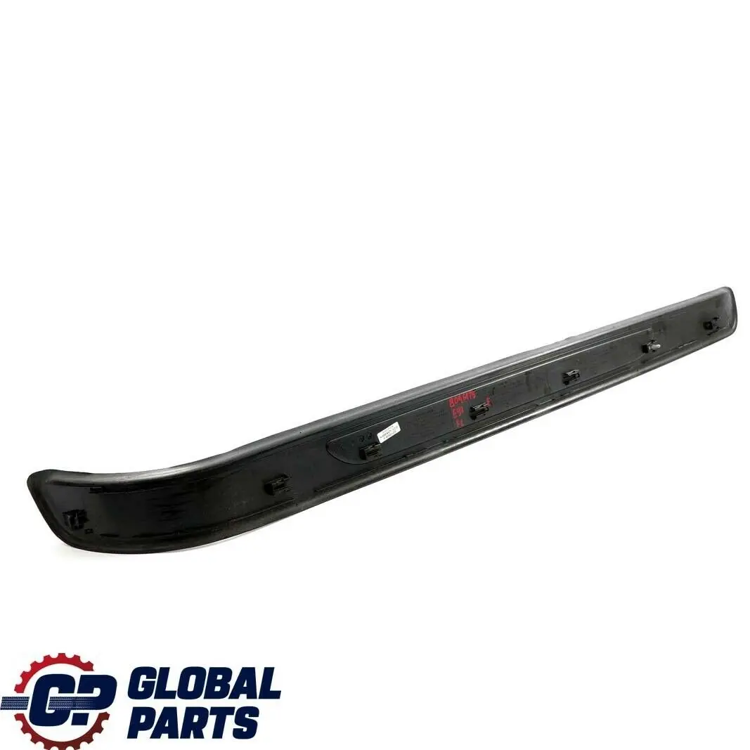 Porta anteriore sinistra Ingresso Striscia copertura 7900751 per BMW E92 E93 M3 con numero di parte 8046475 BMW E92 E93 M3 Porta anteriore sinistra Ingresso Striscia copertura 7900751 - SKU 8046475 - Numero di parte 8046475