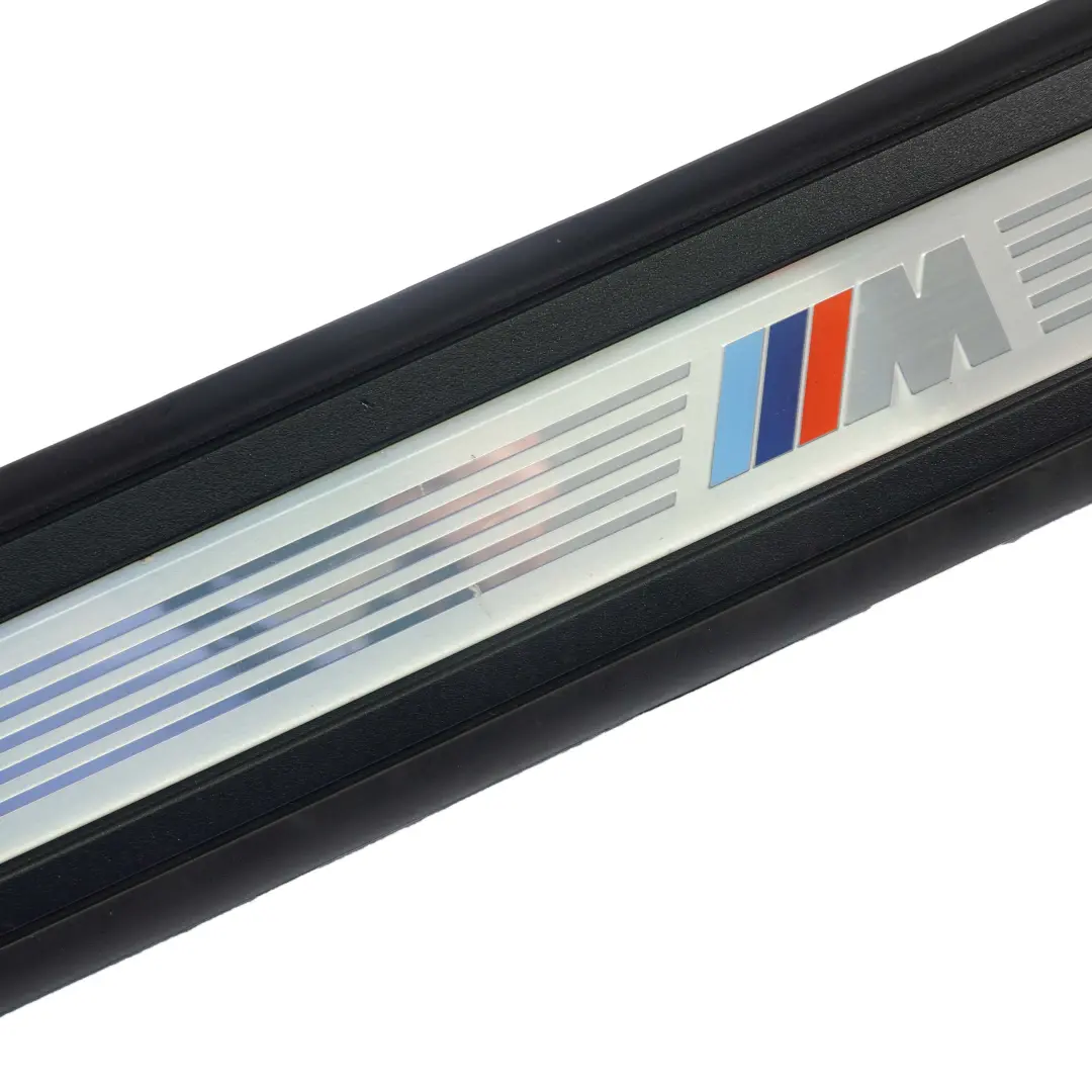 Porta Anteriore Destra Ingresso Sill Strip Cover per BMW E92 E93 M Sport con numero di parte 7900776 BMW E92 E93 M Sport Porta Anteriore Destra Ingresso Sill Strip Cover - SKU 8046478 - Numero di parte 7900776