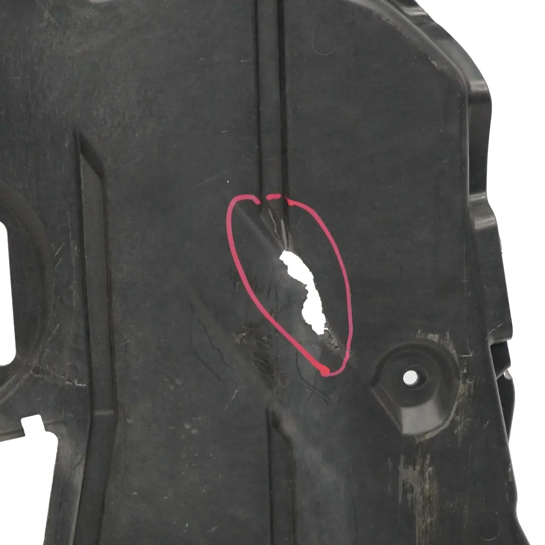 Osłona Pod Silnik Benzyna M-Pakiet do BMW E88 o numerze 8046617 BMW E88 Osłona Pod Silnik Benzyna M-Pakiet - SKU 8046617 - Numer Części 8046617