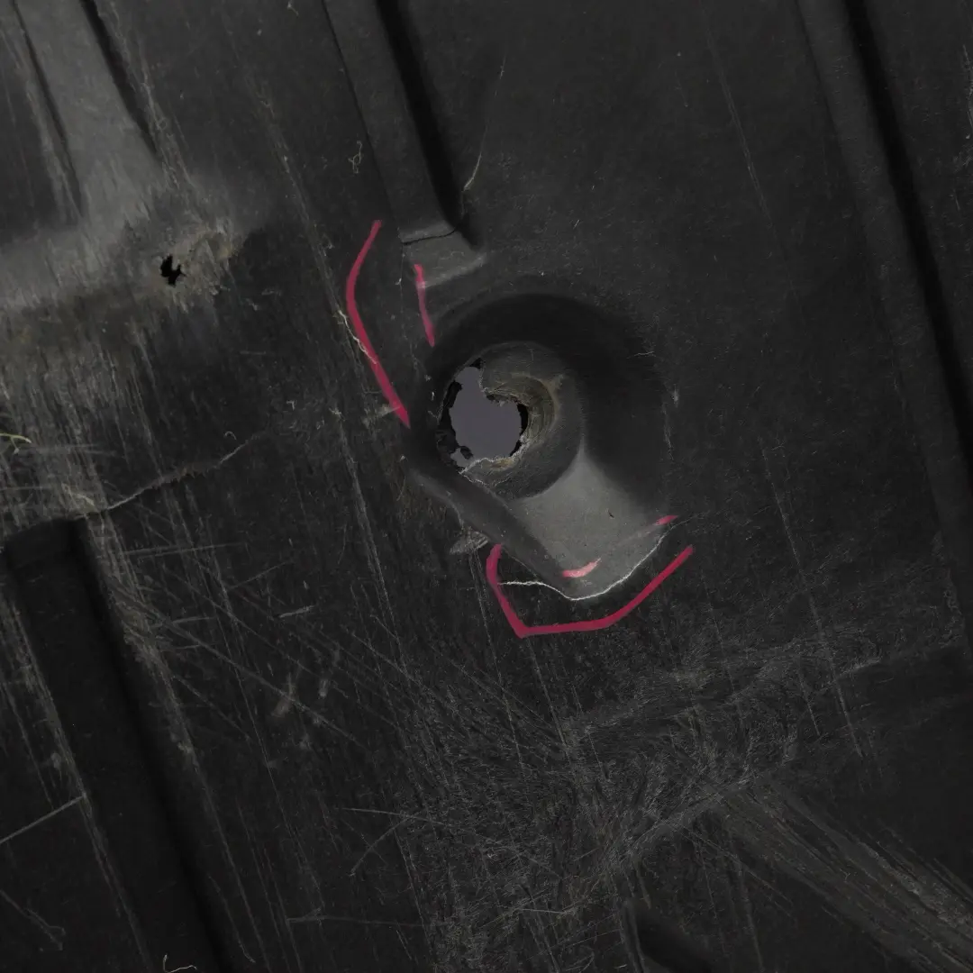 Panneau de protection du moteur diesel pour BMW E88 Cabrio M Sport à propos du numéro de pièce 8046618 BMW E88 Cabrio M Sport Panneau de protection du moteur diesel - SKU 8046618 - Numéro de pièce 8046618