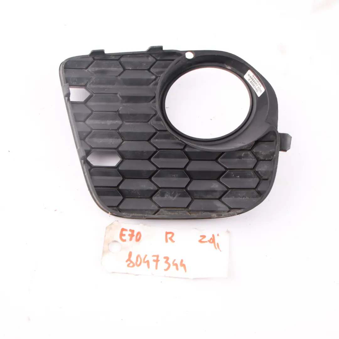 Fog Light Cover BMW X5 E70 Front Bumper Right O/S Grid Grille Trim Panel 8048022 to with Part number 8047344 Fog Light Cover BMW X5 E70 Front Bumper Right O/S Grid Grille Trim Panel 8048022 - SKU 8047344 - Part number 8047344