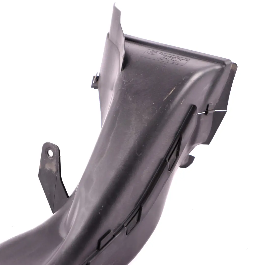 Front Right O/S Air Vent Duct Brake to BMW 3 Series E92 E93 LCI M Sport with Part number 8047410 BMW 3 Series E92 E93 LCI M Sport Front Right O/S Air Vent Duct Brake - SKU 8047410 - Part number 8047410